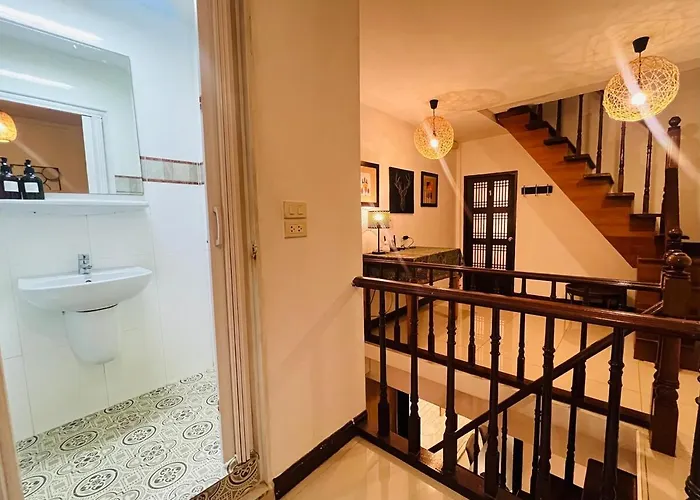 La Apartment *